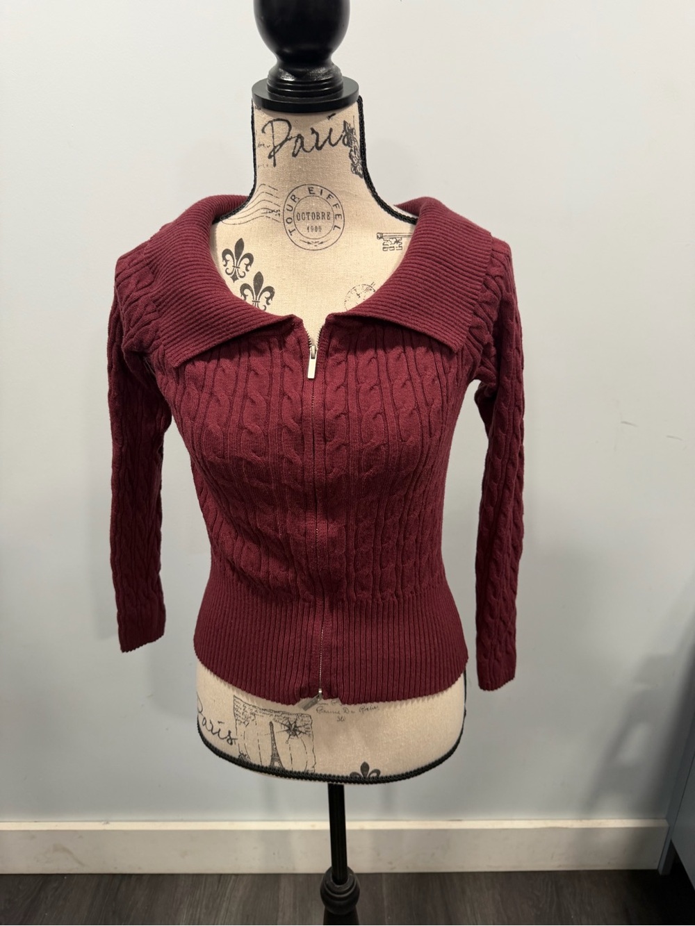 Hooked Up by IOT Maroon Cable-Knit Zip V-Neck Sweater